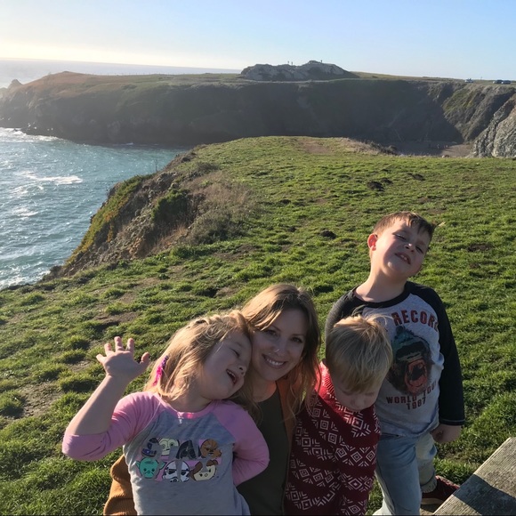 Meet your Posher, Cari - Picture 1 of 1